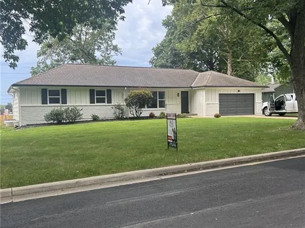 3515 W 93rd St, Leawood, KS 66206