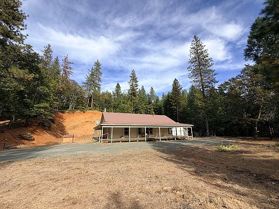3rd image of 2875 Bear Creek Rd