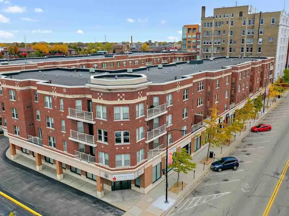 118 S Washington St #230A, Green Bay, WI 54301