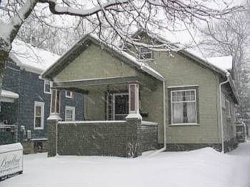 1st image of 219 N Foster Ave