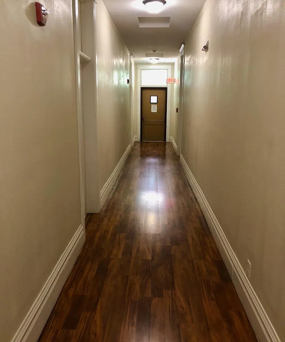 605 Bluff St — Photo 4