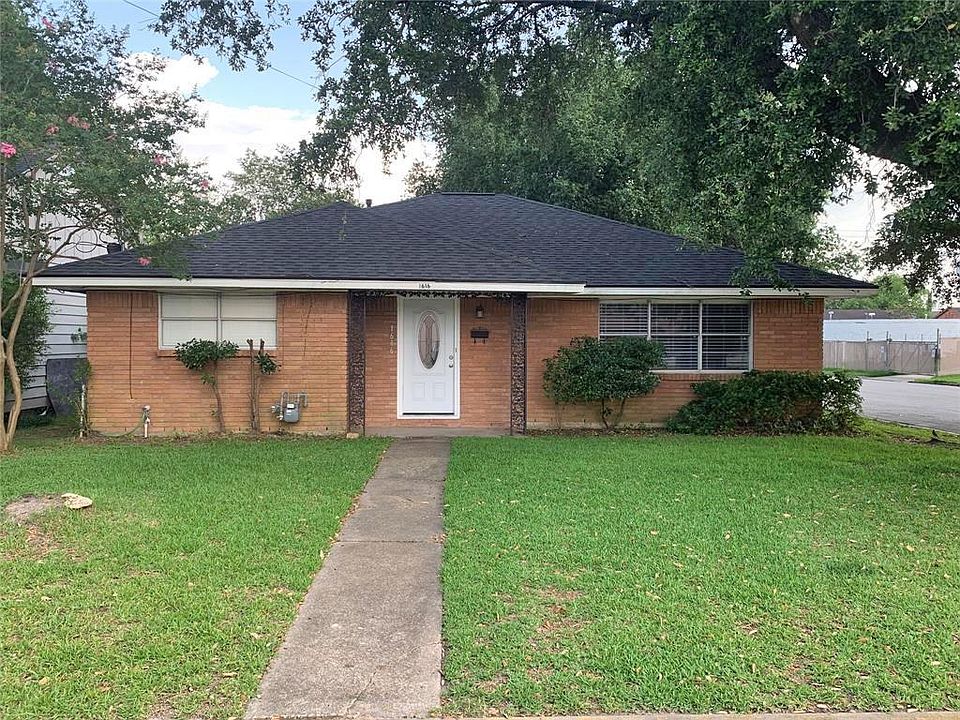 1st image of 1616 3rd St