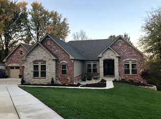 1411 Fenton Hills Rd, Fenton, MO 63026