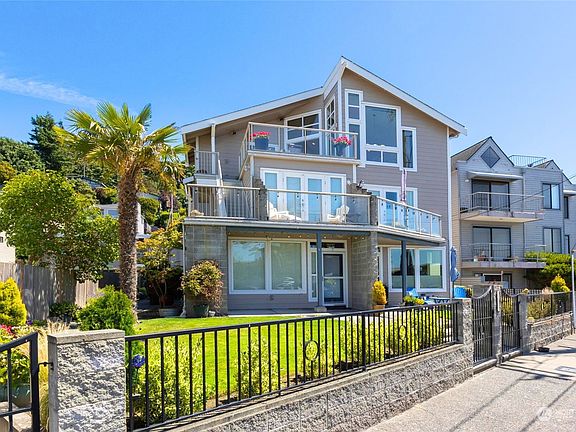 2nd image of 3714 Beach Dr SW APT 3