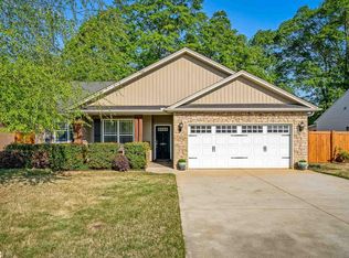1027 Blythwood Dr, Piedmont, SC 29673