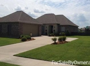 194 Lake Howard Ave, Thibodaux, LA 70301