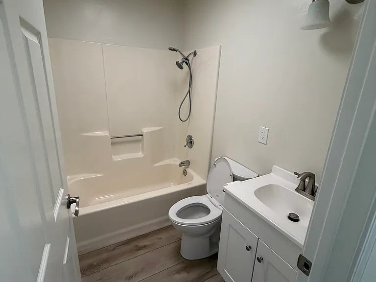 4188 Constellation Rd — Photo 7