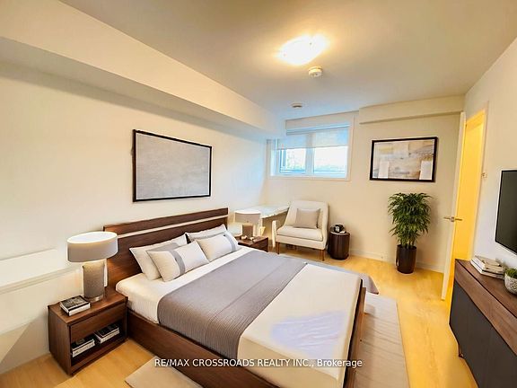 5th image of 1720 Simcoe St N #5