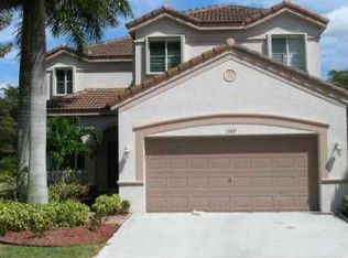 174 Dockside Cir, Weston, FL 33327