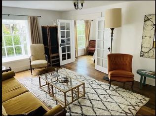 2122 Alcyona Dr #1, Los Angeles, CA 90068