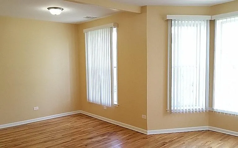 5808 S Michigan Ave #3 — Photo 4