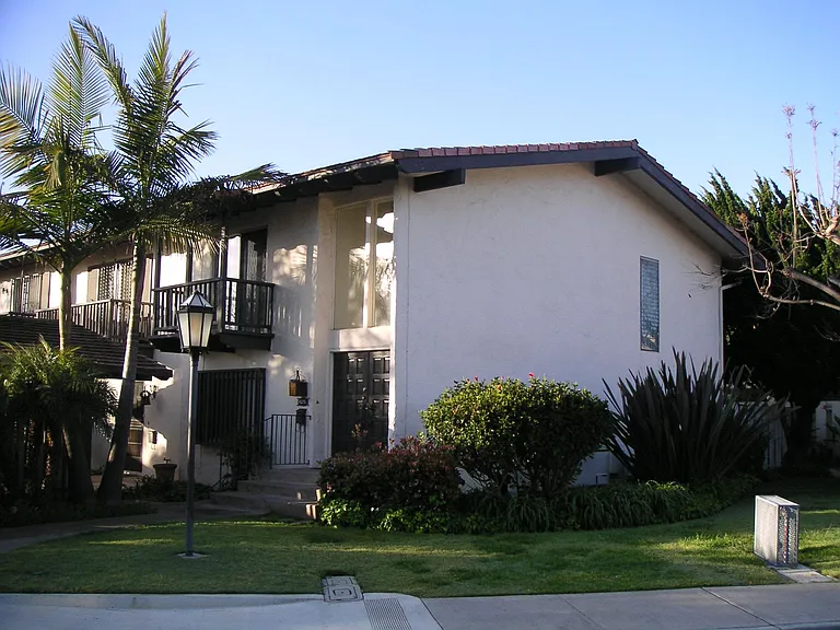 4275 Loma Riviera Ln — Photo 3