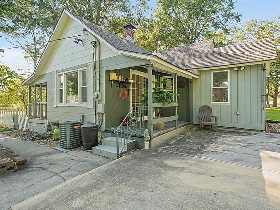 2nd image of 7832 Kansas Ave