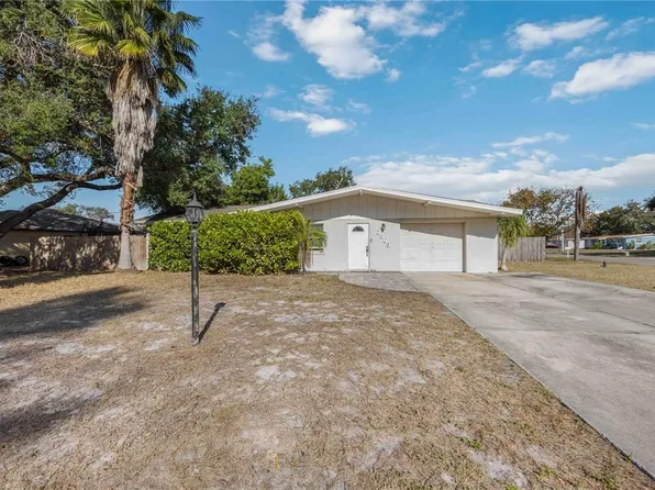 5828 20th St W, Bradenton, FL 34207