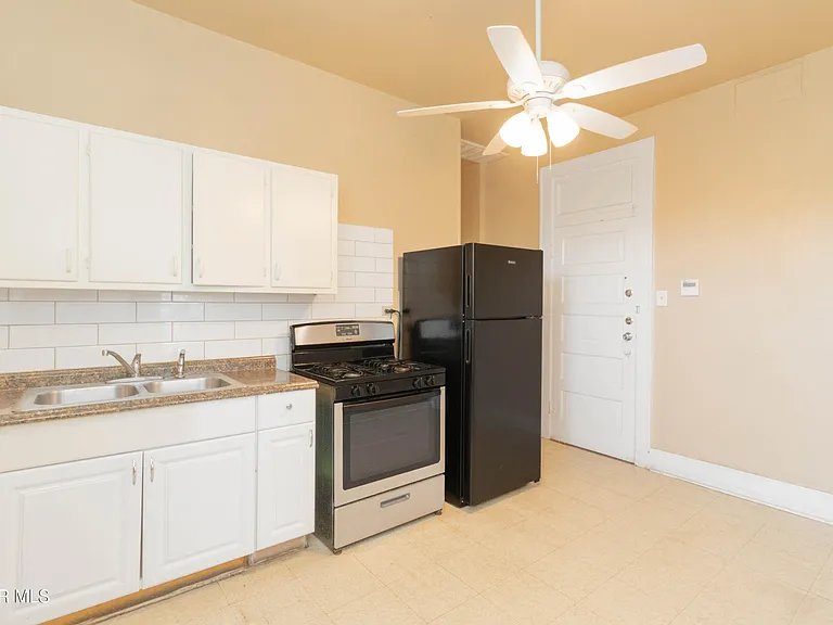 1304 E Rio Grande Ave #4 — Photo 8