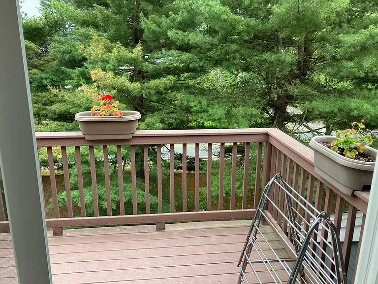 121 Cadogan Way — Photo 14