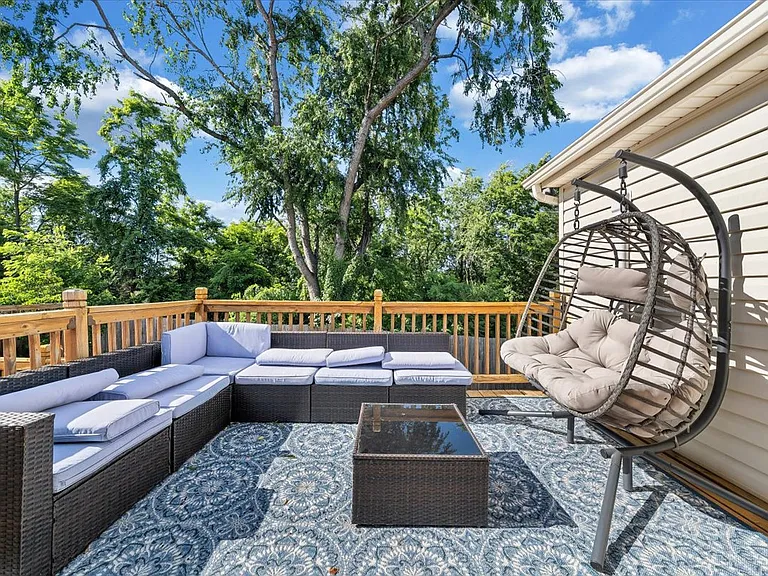 621 Aragona Dr — Photo 62