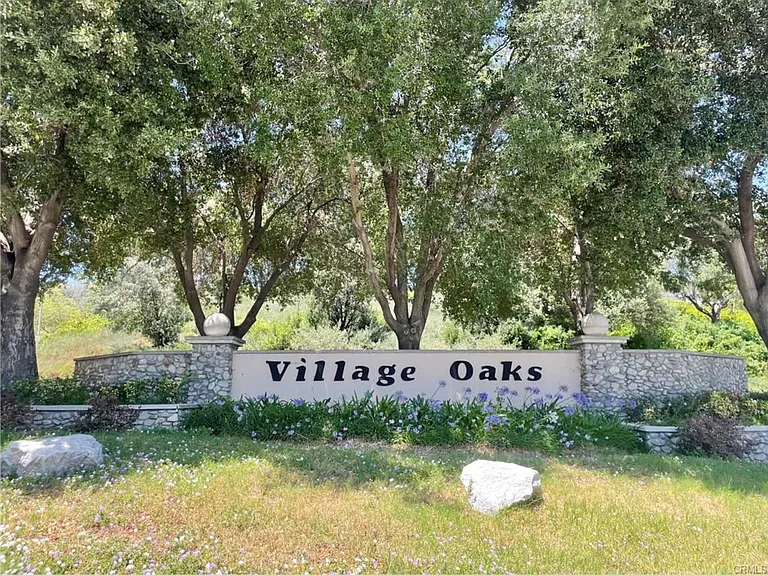 15434 Ficus St — Photo 32