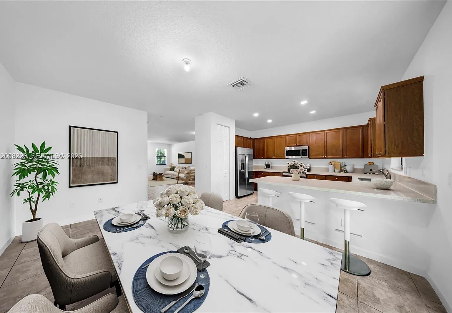 3952 Devenshire Ct - 3952 — Photo 3