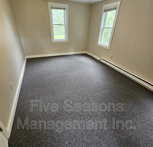 32 West St #A — Photo 13