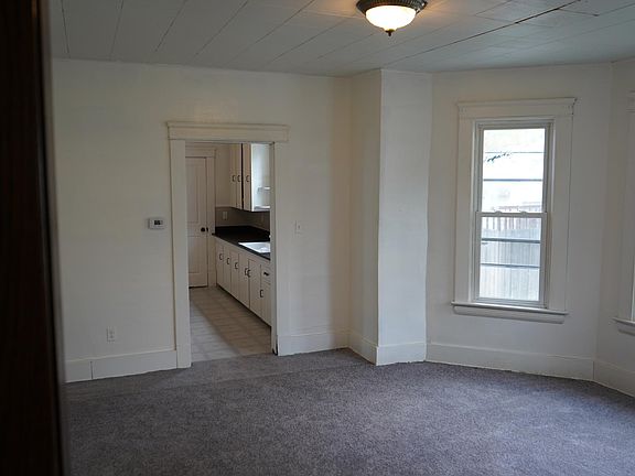 2nd image of 1230 W 5th St #A
