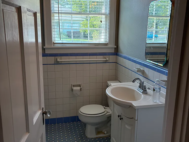 741B Robinson Pl #B — Photo 10