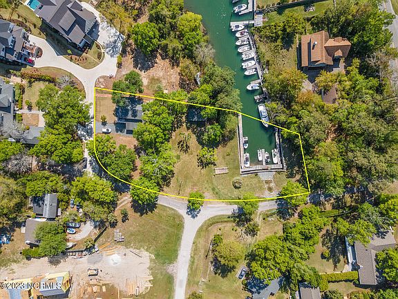 5th image of 1910 Sneeden Drive