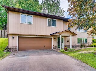 1270 Carlson Lake Ln, Eagan, MN 55123