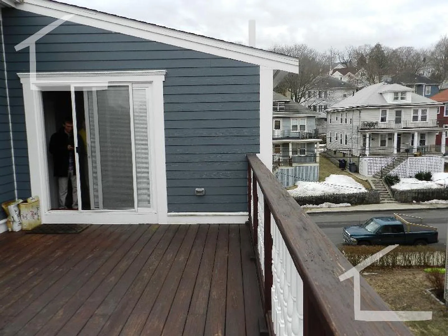 No Brokers Fee, No Security Deposit, Luxury Finishes, Sauna, Central Heat/AC, In-Unit Washer and ... — Photo 3