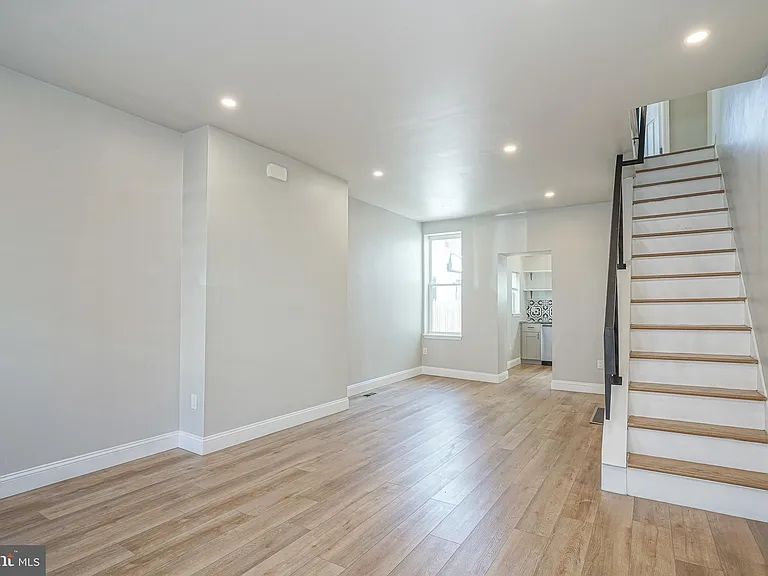 3037 Tulip St — Photo 5