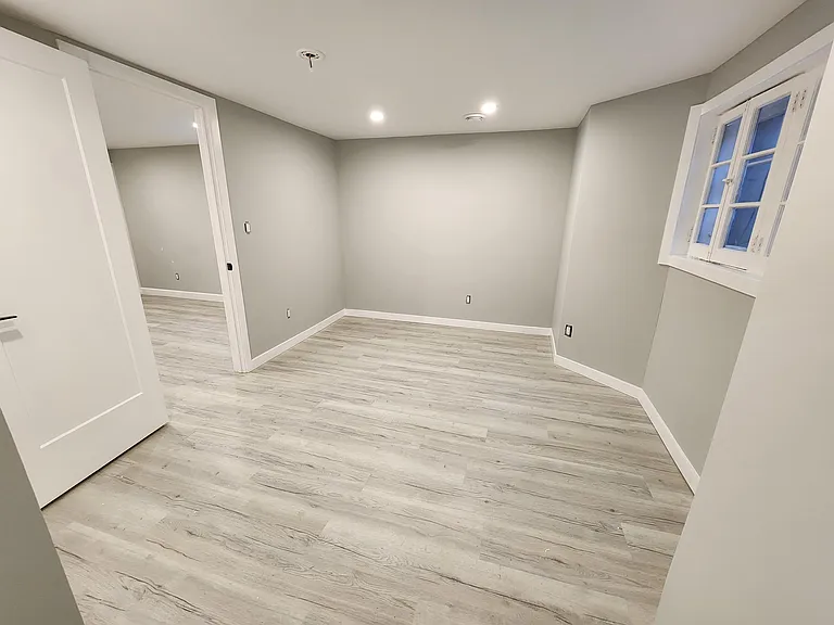 38 Marlborough Ave — Photo 32