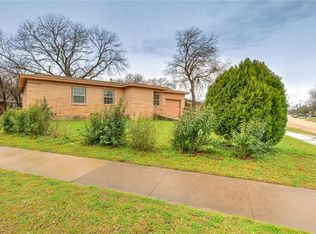 1158 Savage Dr, Fort Worth, TX 76134