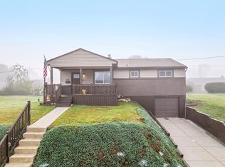 608 Locust Dr, Cheswick, PA