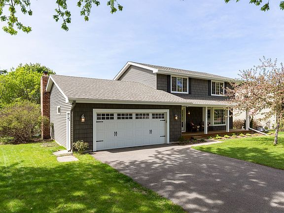 3rd image of 2825 Xanthus Ln N