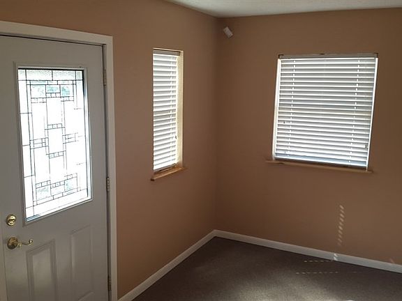 3rd image of 3806 Grouse Ave