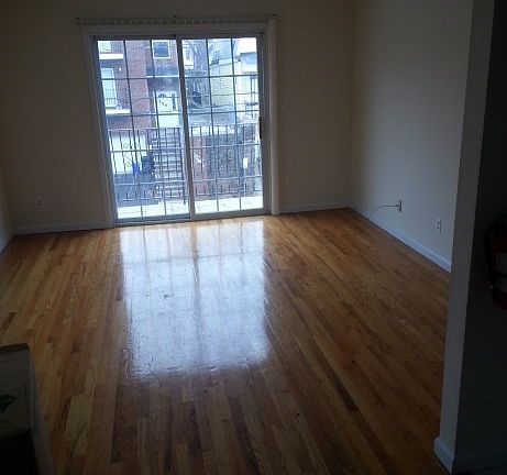 2nd image of 68 11th Ave W #2