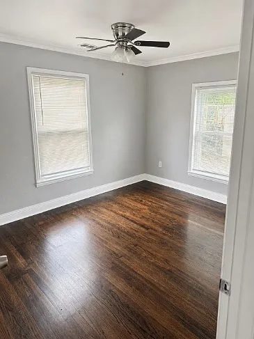300 Hillside Ave — Photo 4