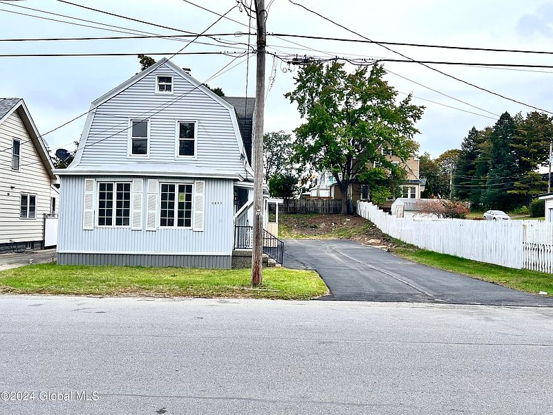 2nd image of 1913 Albany Street