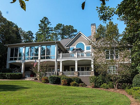 2nd image of 1070 Plantation Point Dr