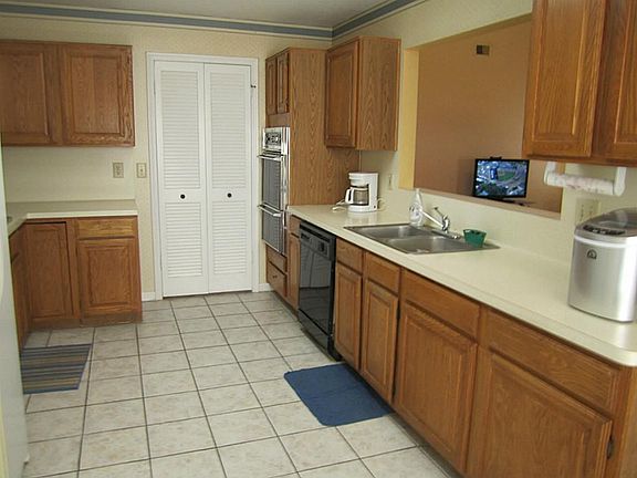 5th image of 15515 Montesa Dr