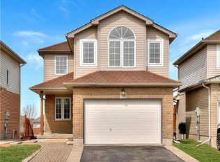 110 Steepleridge St, Kitchener, ON N2P2W2