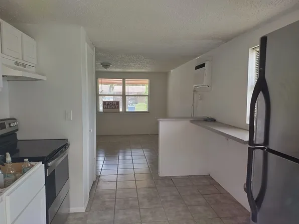 13605 Cecelia Ave, Tampa, FL 33613