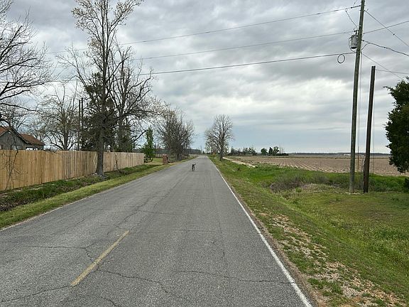 5th image of 198 Lombardy Rd