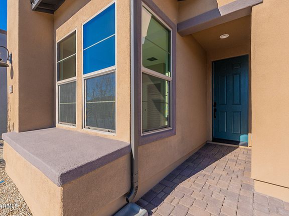 3rd image of 352 E CITRUS HOLLOW Way