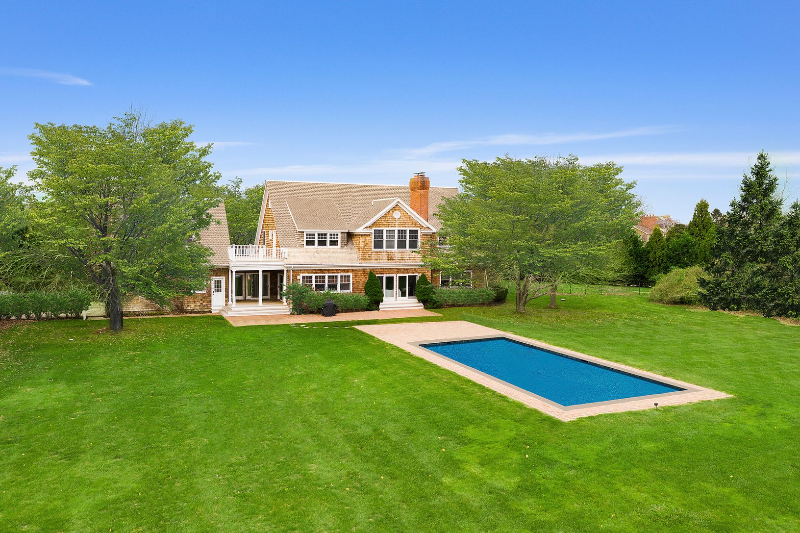  Park-life Backyard with Gunite Pool