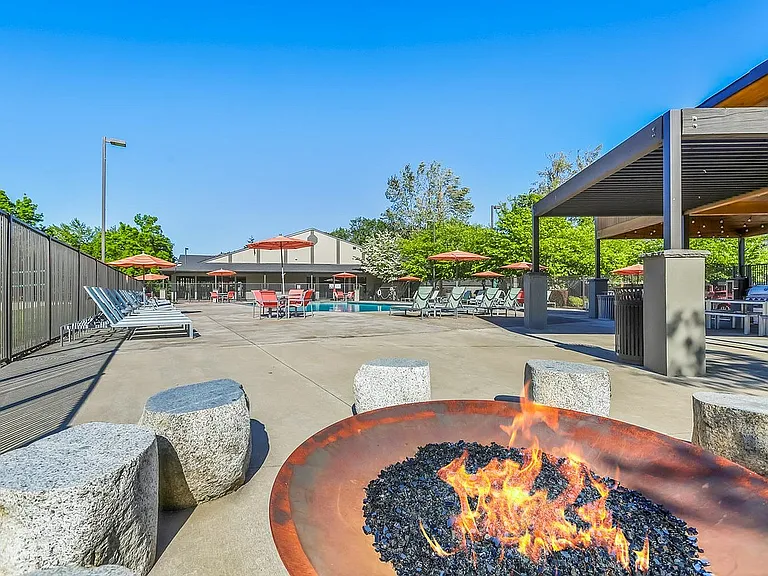 3225 Kinsrow Ave - WEB-49