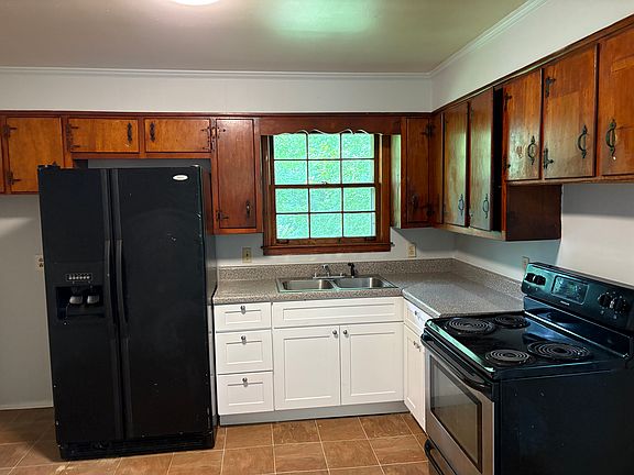 4th image of 2602 Oakwood Ave