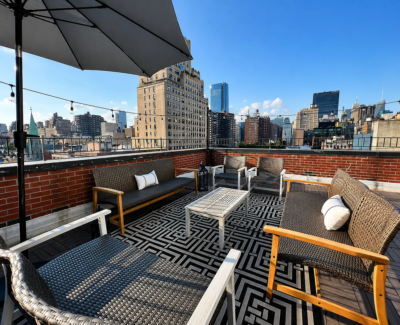 270 West 22nd Street — Photo 1