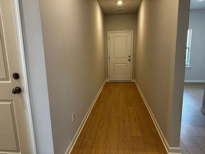 4 bed, 2.0 bath, 1666 sqft, $1,795 — Photo 3