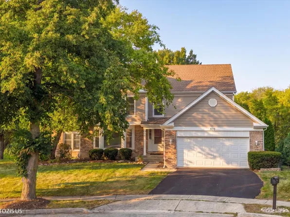 970 Ponderosa Ln, Hoffman Estates, IL 60010